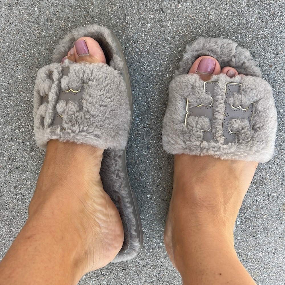 Cozy Gray Fuzzy Slide Sandals - Picture 2 of 16